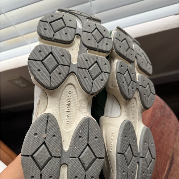 New Balance 9060 Sneakers - Picture 3 of 5